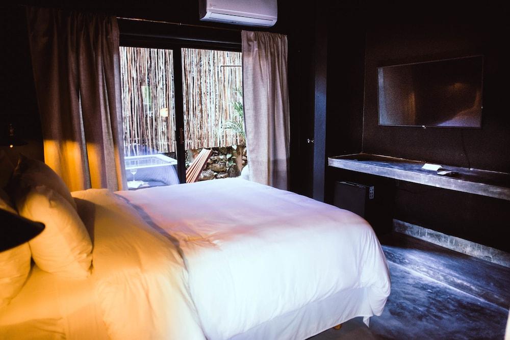Hotel Aroma & Club 3*